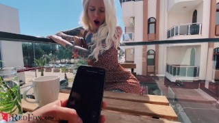 Sexy Blonde Play Pussy Sex Toy In The Public Cafe” Loading=”lazy